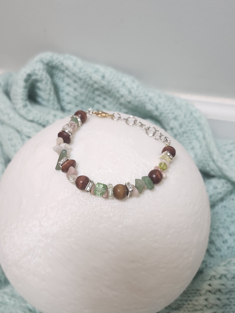 Handcrafted Multicolor Beaded Necklace and Bracelet Set - Picture 5 of 5